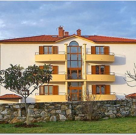 Apartments Ana Wellness S Ровин Екстериор снимка