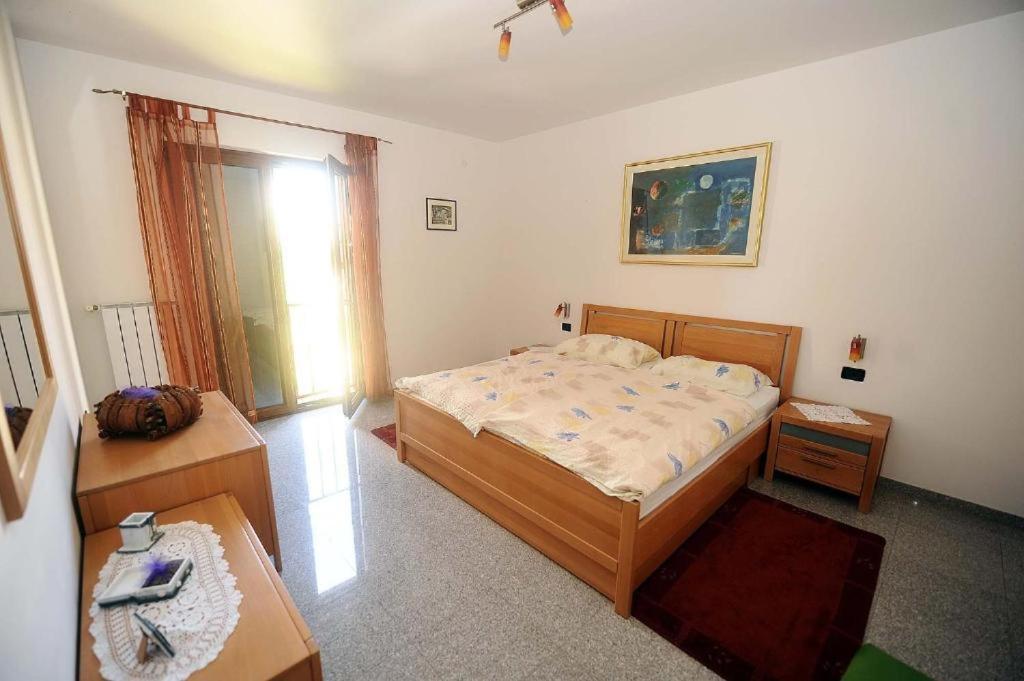 Apartments Ana Wellness S Ровин Екстериор снимка