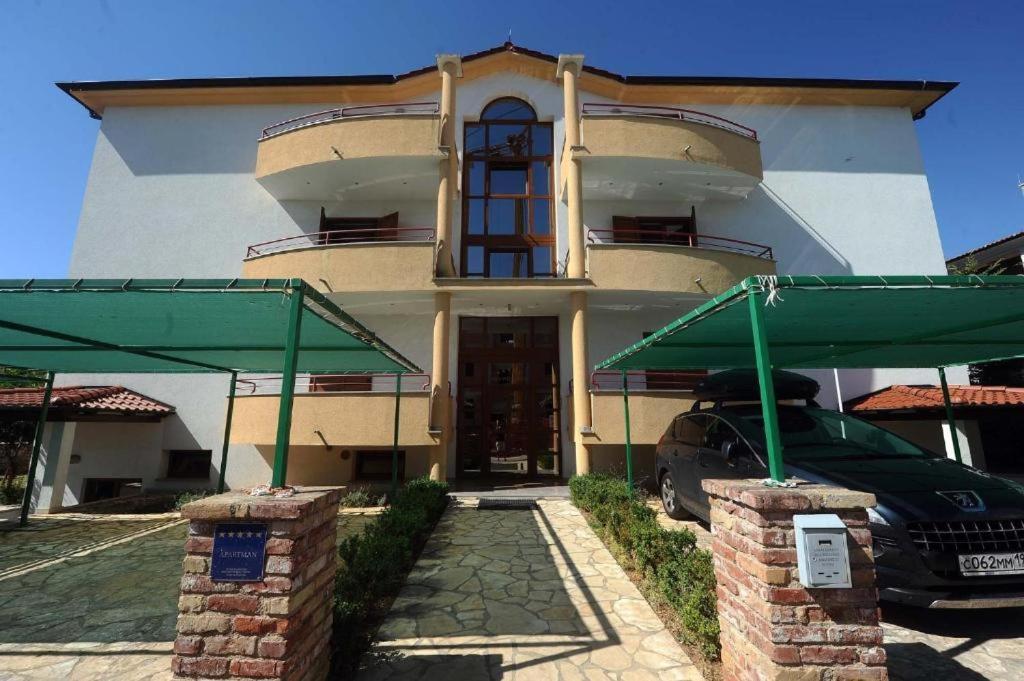 Apartments Ana Wellness S Ровин Екстериор снимка