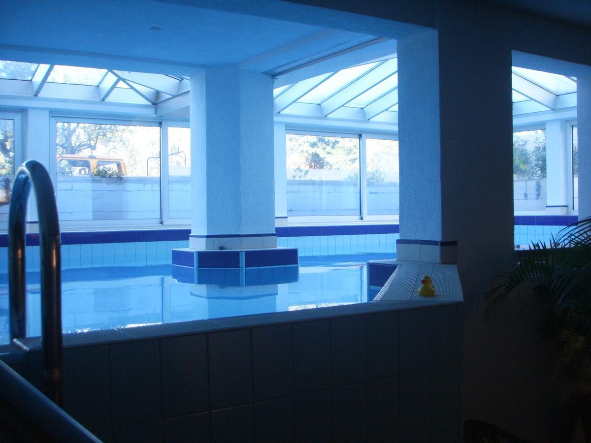 Apartments Ana Wellness S Ровин Екстериор снимка