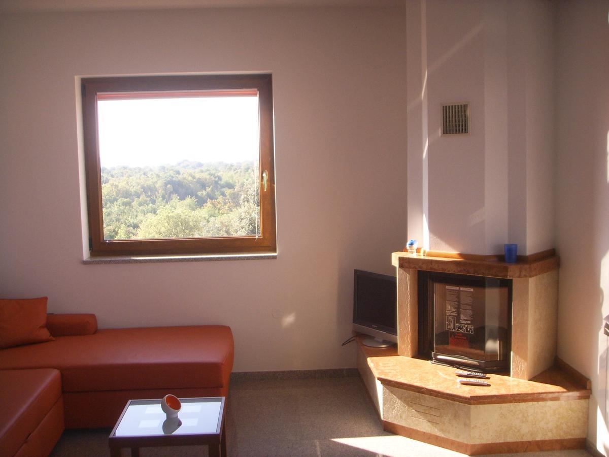 Apartments Ana Wellness S Ровин Екстериор снимка