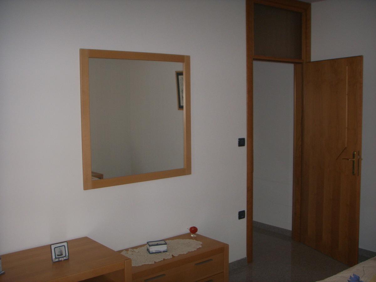 Apartments Ana Wellness S Ровин Екстериор снимка